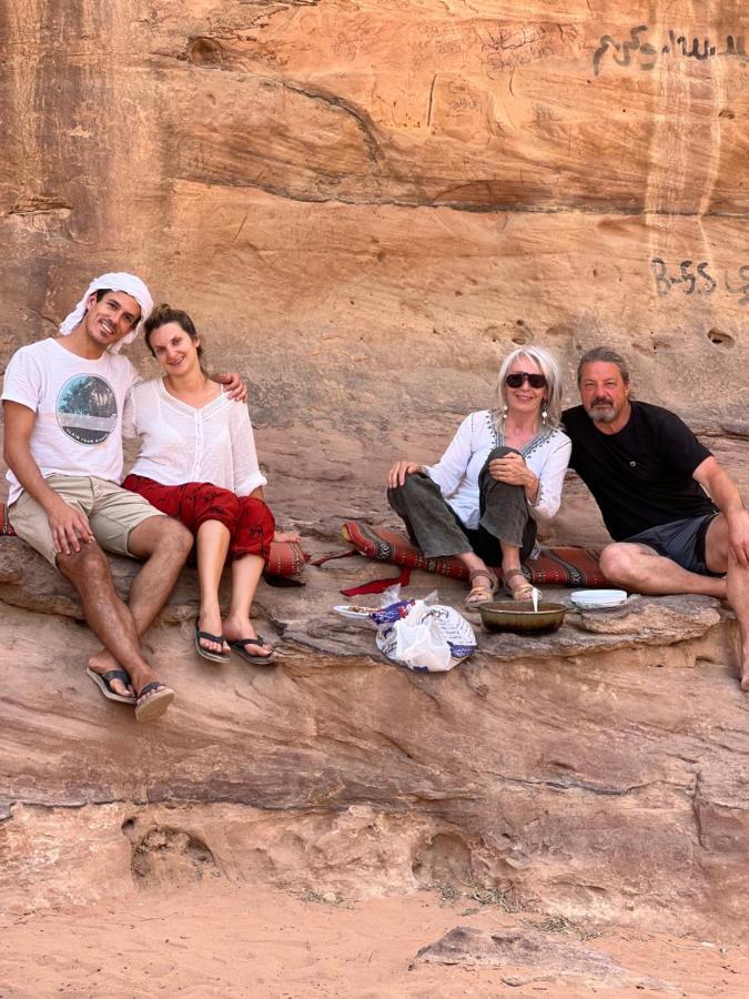 Wadi Rum Sunset Camp Zewnętrze zdjęcie