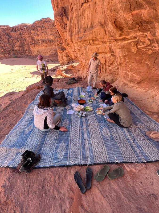 Wadi Rum Sunset Camp Zewnętrze zdjęcie